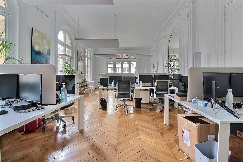 Bureaux à louer PARIS 9