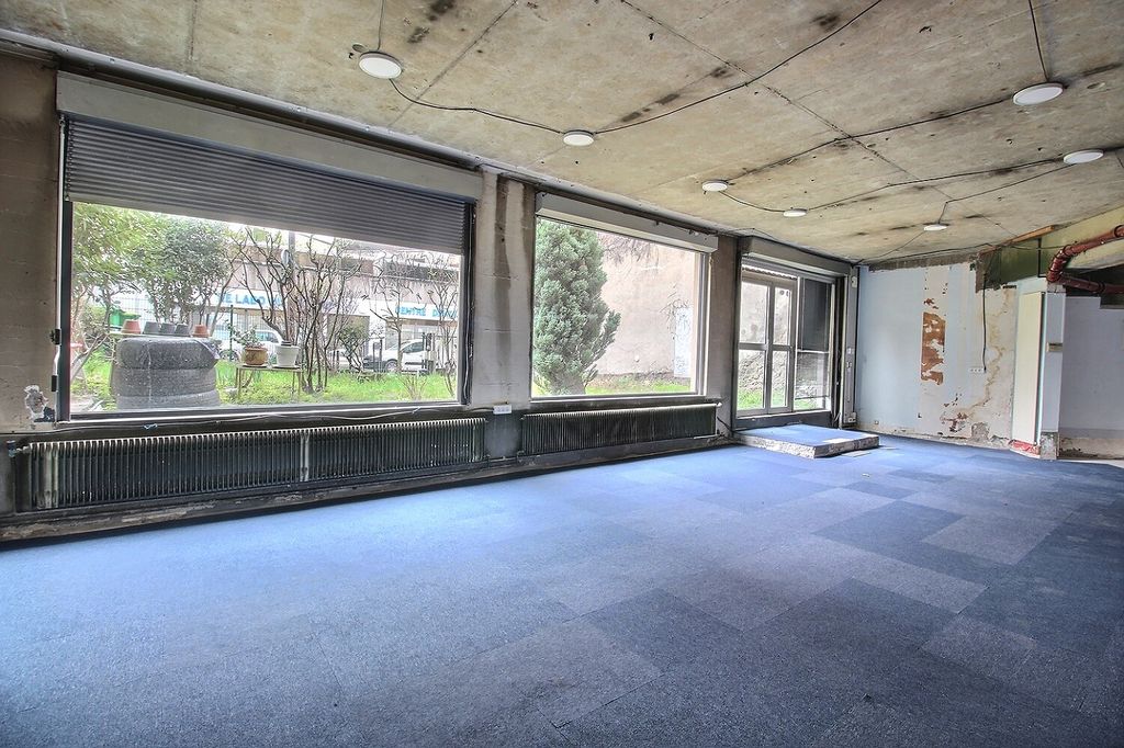 Bureaux à vendre Botzaris (Métro ligne 7bis) de 708m² Photo 2