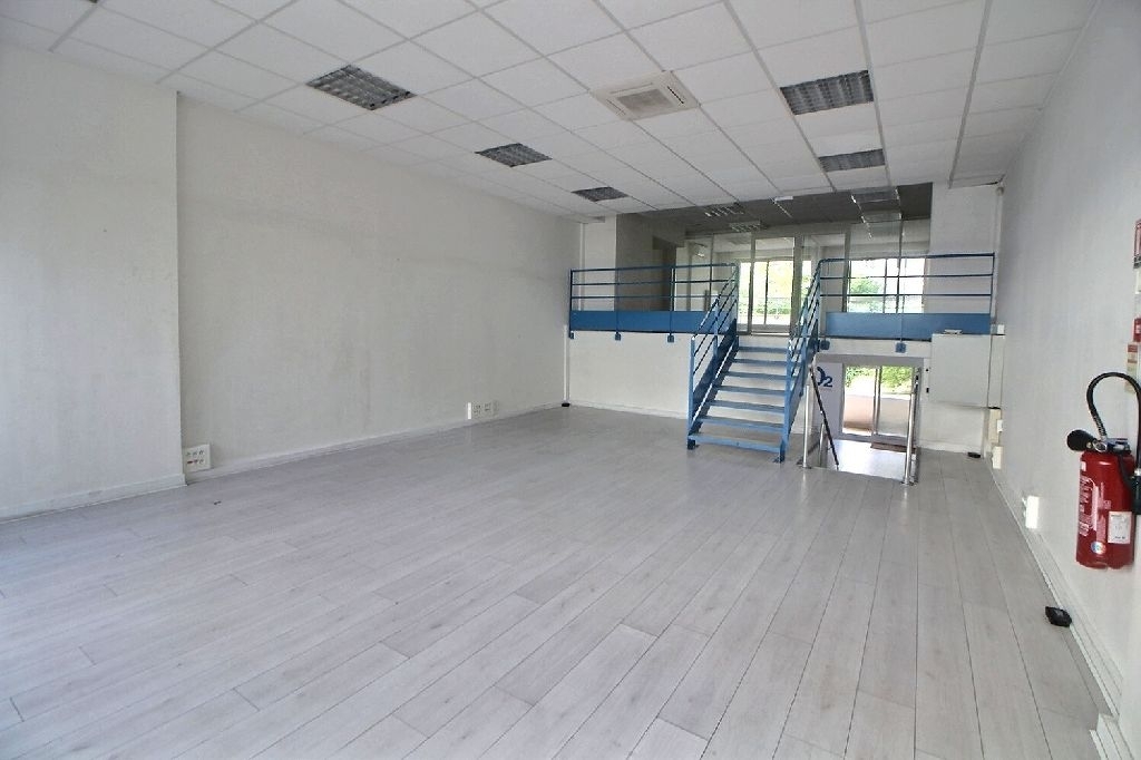 Bureaux à vendre Corentin-Cariou (Métro ligne 7) de 157m² Photo 3