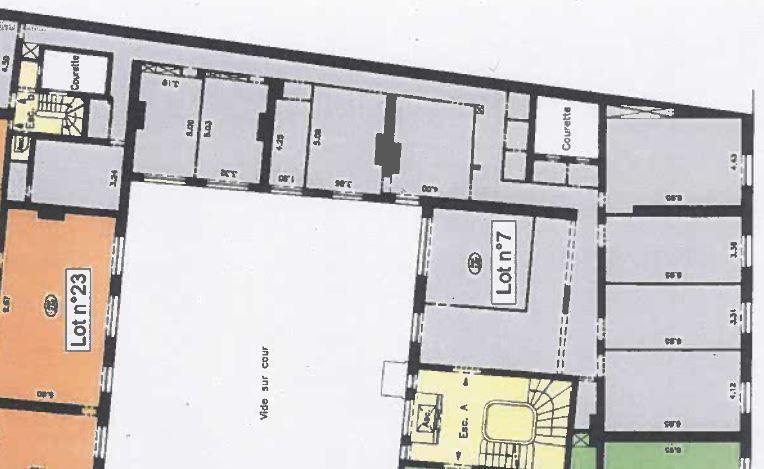 Bureaux à louer Saint-Philippe du Roule (Métro ligne 9) de 360m² Plan 1